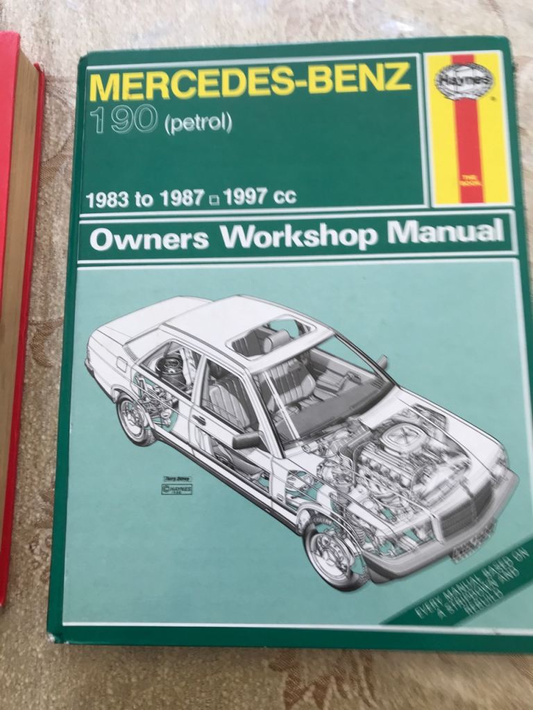 Mercedes Benz  car owners manual 