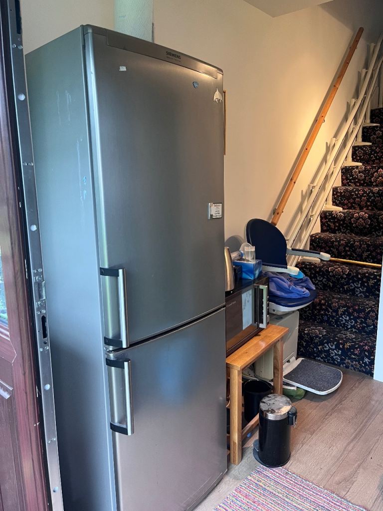 Fridge freezer 