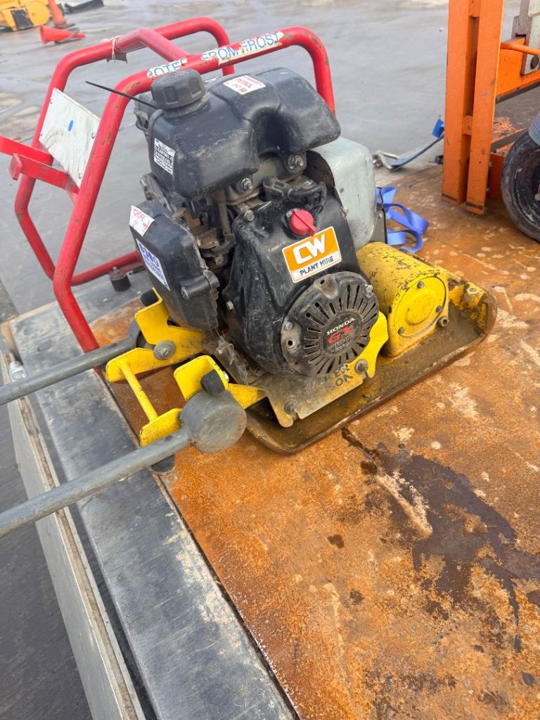 Wacker plate privare hire