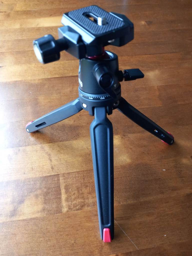 SMALLRIG mini-tripod