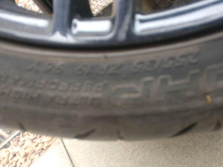 19" alloy wheels 