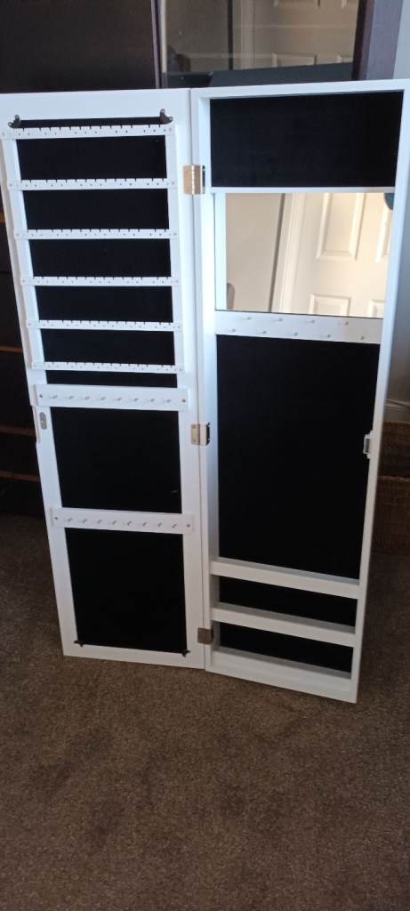 New mirrored wall mounted jewellery cabinet