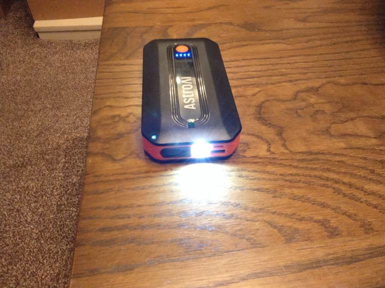 Jump starter. Multifunctional jumpstarting pack. New unused. 