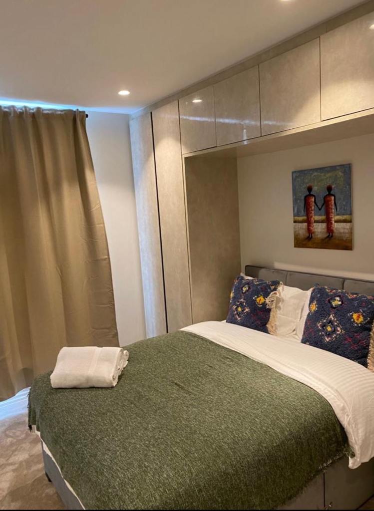 2 bedroom,one ensuite NW4