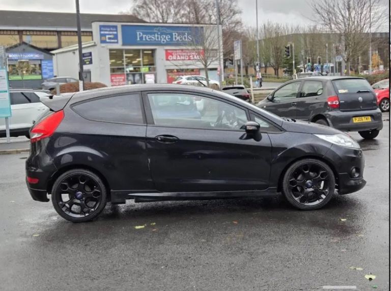 FORD FIESTA ZETEC S, Hatchback, 2012, Manual, 1596 (cc), 3 doors