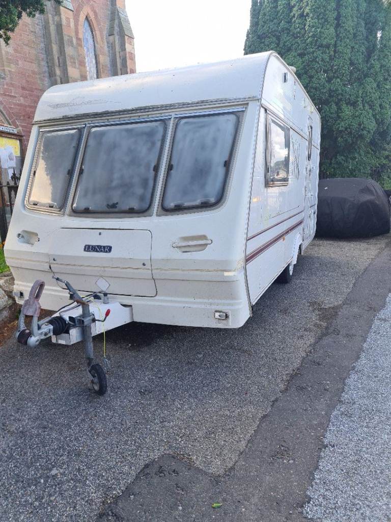 14FT CARAVAN FREE FOR UPLIFT