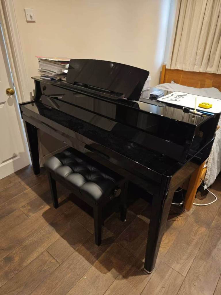 Yamaha N1X AvantGrand - Hybrid Upright Piano - Excellent Condition