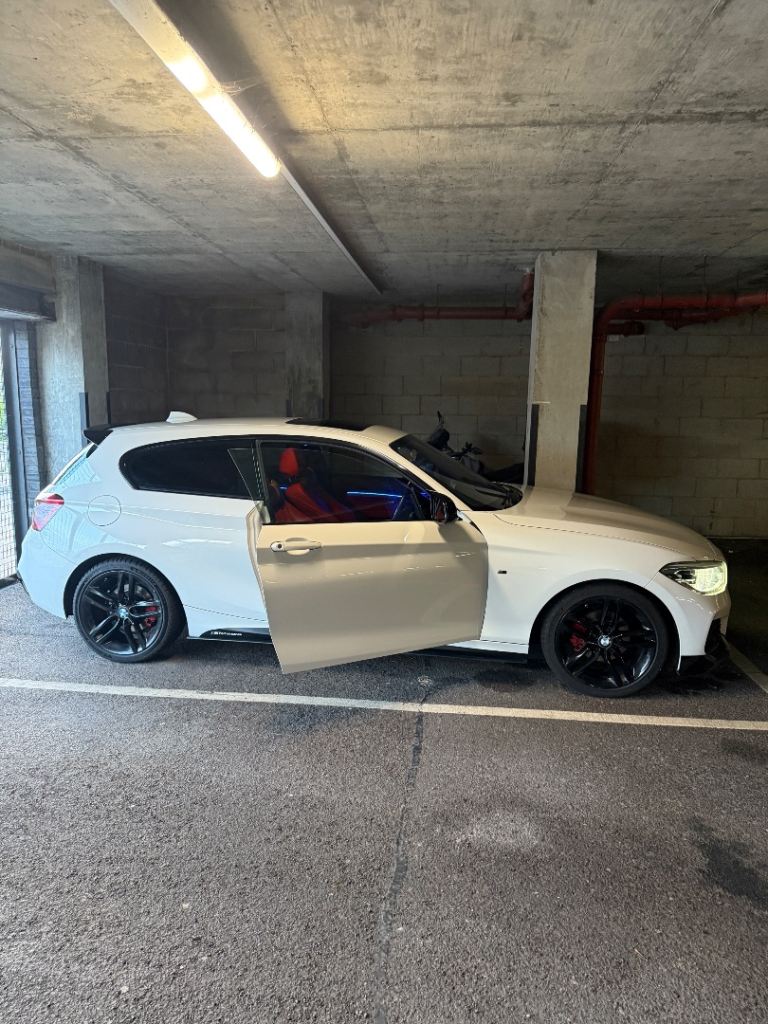 BMW M SPORT 118I