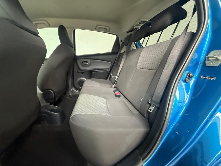 2015 Toyota Yaris 1.33 VVT-i Icon 5dr CVT HATCHBACK PETROL Automatic