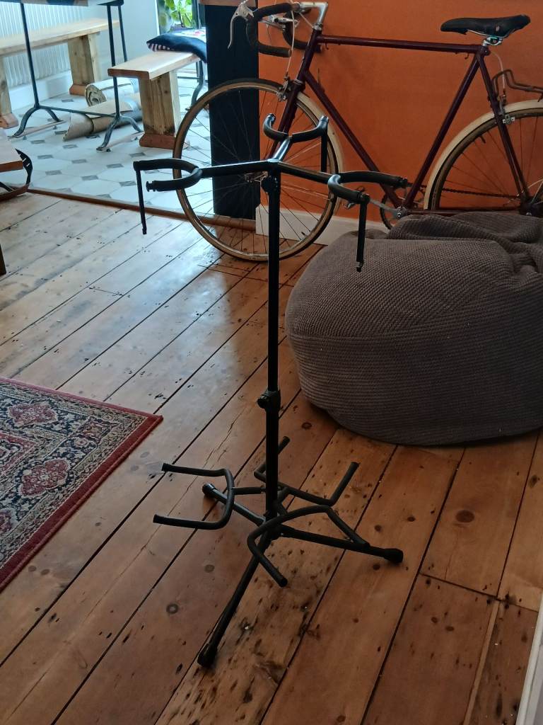 image for 3 guitar stand