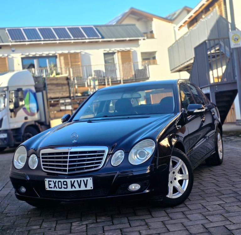 MERCEDES-BENZ E CLASS 2.1 E220 CDI SE (Executive) 4dr SPORT NAV AUTO 