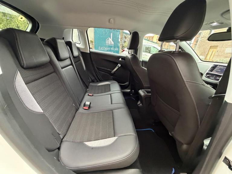 2018 Peugeot 2008 1.2 PureTech Allure Euro 6 5dr HATCHBACK Petrol Manual