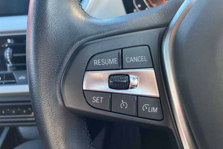 2022 BMW 1 Series 118i [136] SE 5dr [Live Cockpit Professional] HATCHBACK PETROL Manual