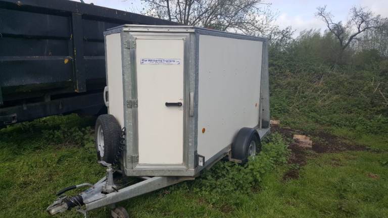 Ifor williams bv84 box trailer