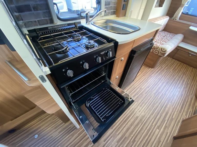 2013 ADRIA ALTEA TRENT 4 BERTH LUXURY TOURING CARAVAN