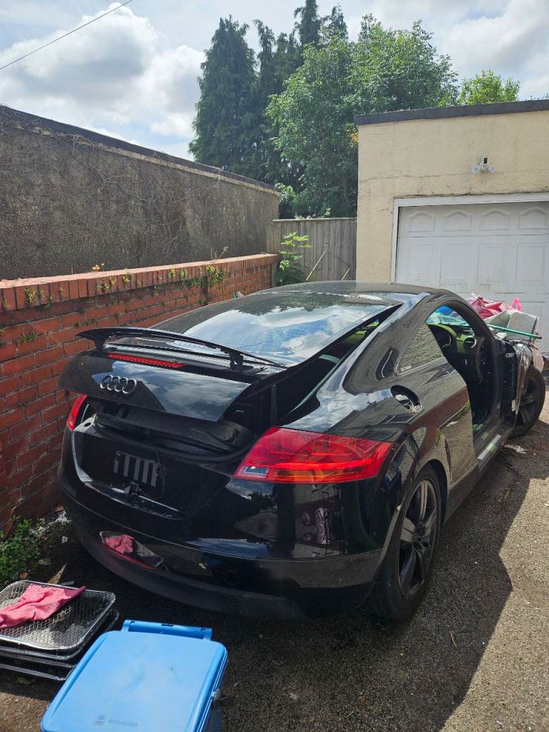 Breaking Audi TT MK2 SE 2L TDI 2009