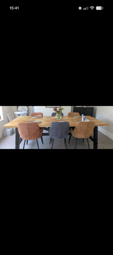 Dining table 