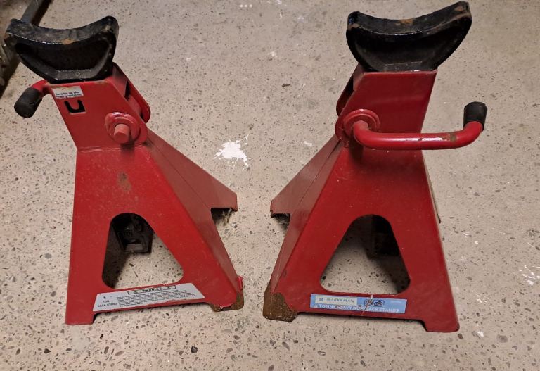 Car ,van , axle stands 3 ton capacity 