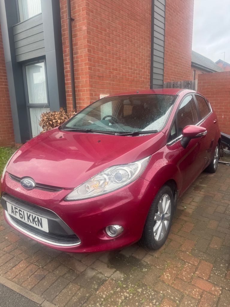 Ford fiesta low mileage 