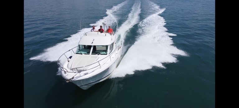 boat jeanneau prestige 32