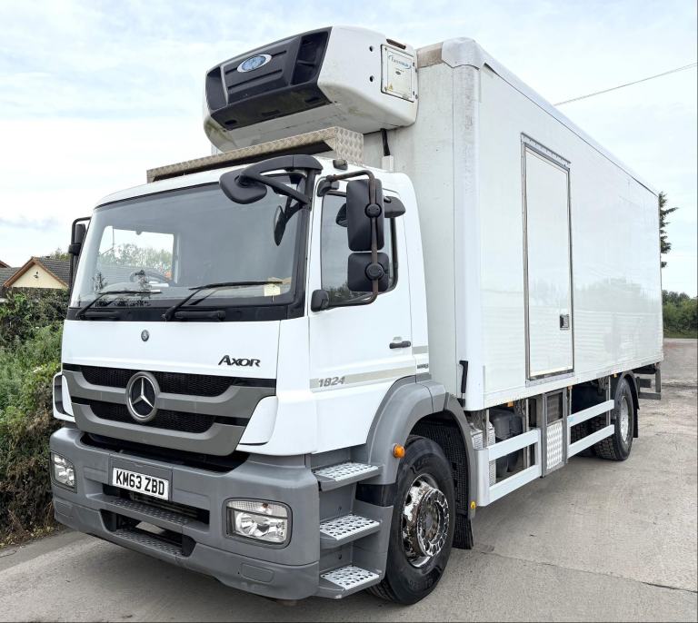2013 MERCEDES AXOR 1824 FRIDGE FREEZER TAIL-LIFT SLD MANUAL GEARS 18 TON EEV 