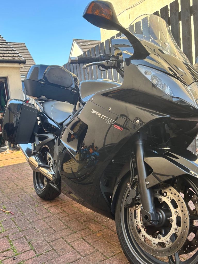 Triumph, SPRINT, GT SE, sports tourer 1050 (cc)