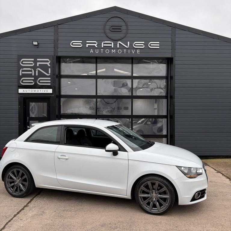 AUDI A1 1.6 TDI Sport 2014