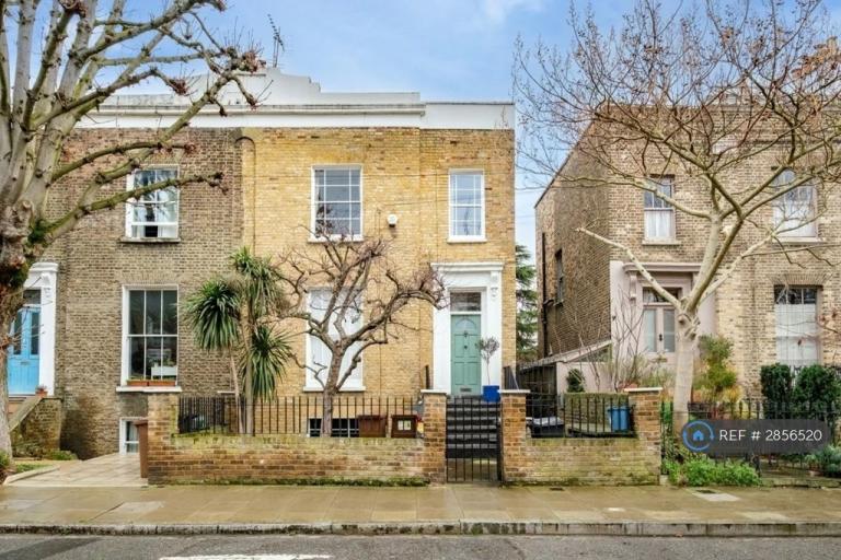 2 bedroom flat in Albion Drive, London, E8 (2 bed) (#2856520)