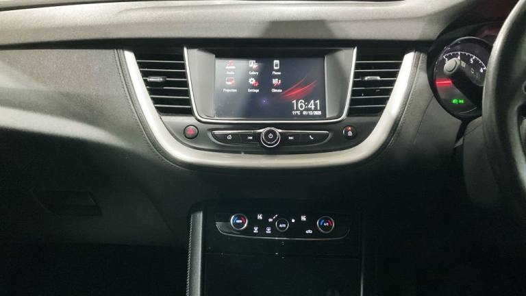 2019 Vauxhall Grandland X 1.2 Turbo GPF SE SUV 5dr Petrol Manual Euro 6 (s/s) (130 ps) HATCHBACK ...