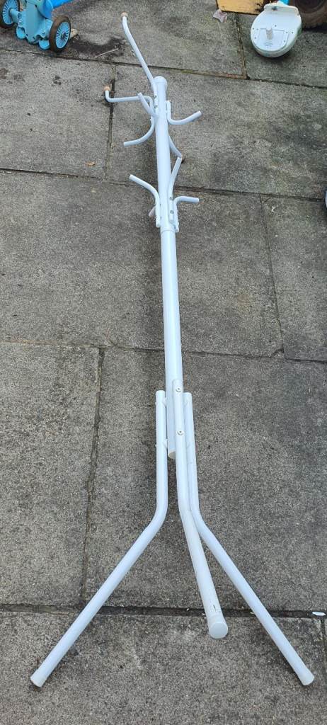 Clothes Stand 