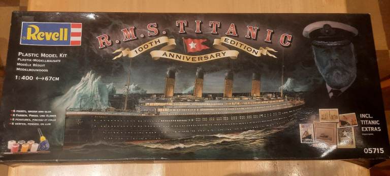 RMS Titanic 100th Anniversary 1:400 scale Revell model kit "Airfix Kit"