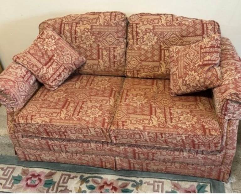 Quality RELYON 2 seat sofa bed.