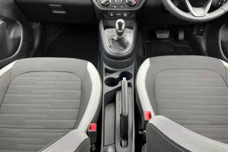 2025 Hyundai i10 1.2 Advance Hatchback 5dr Petrol Auto Euro 6 (s/s) (79 ps) Hatchback Petrol Auto...