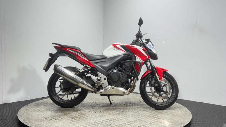 Honda CB 2015 GOOD RUNNING PROJECT BIKE A2 READY COMMUTER NAKED