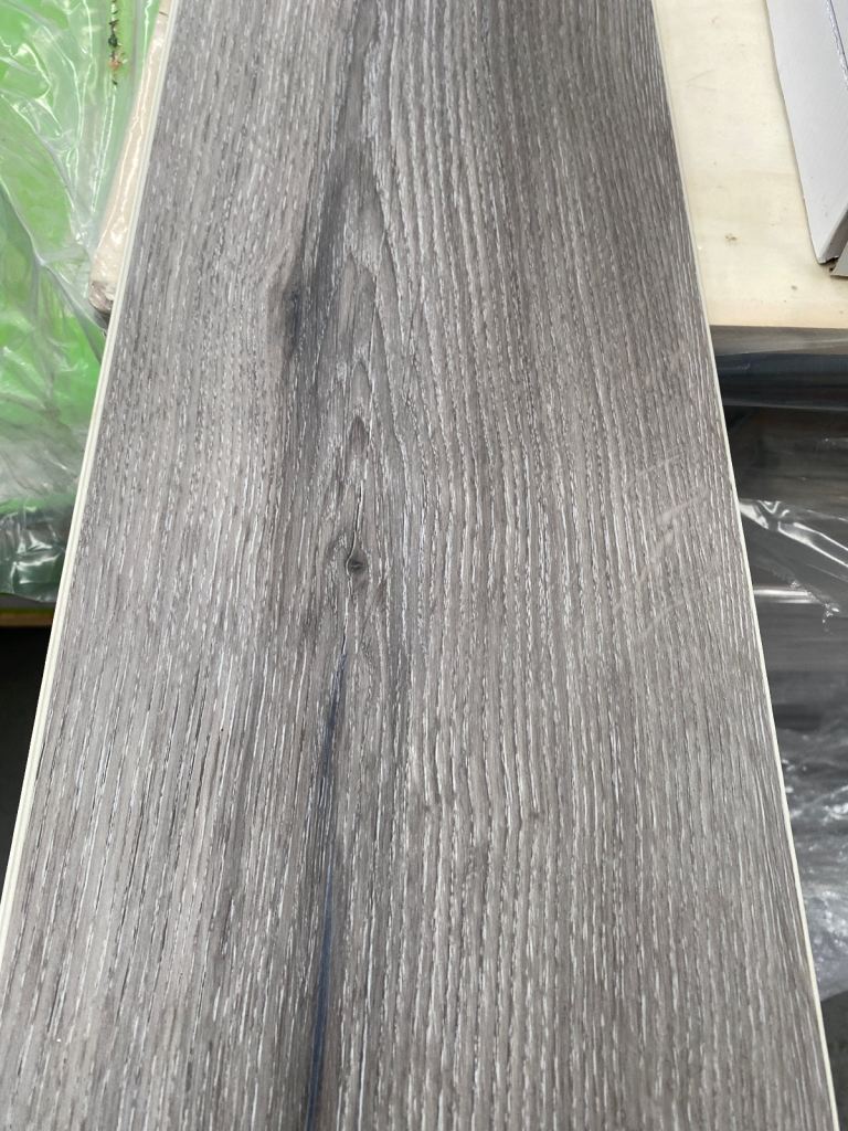 Brand new vinyl click flooring 