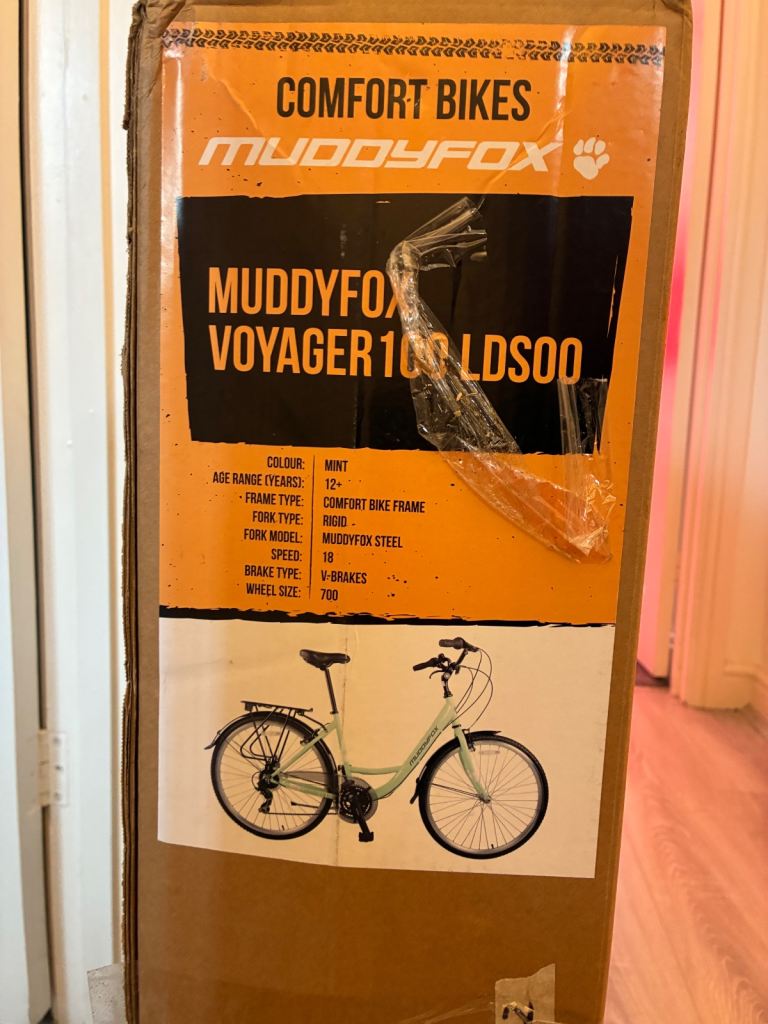 Muddyfox Voyager100 Ladies Bike. Mint (colour) 700Wh/17Fr. New in box