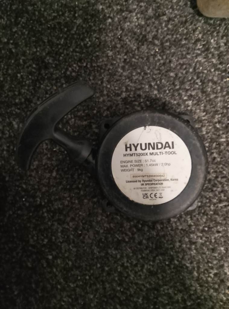 Pull start and exhaust 