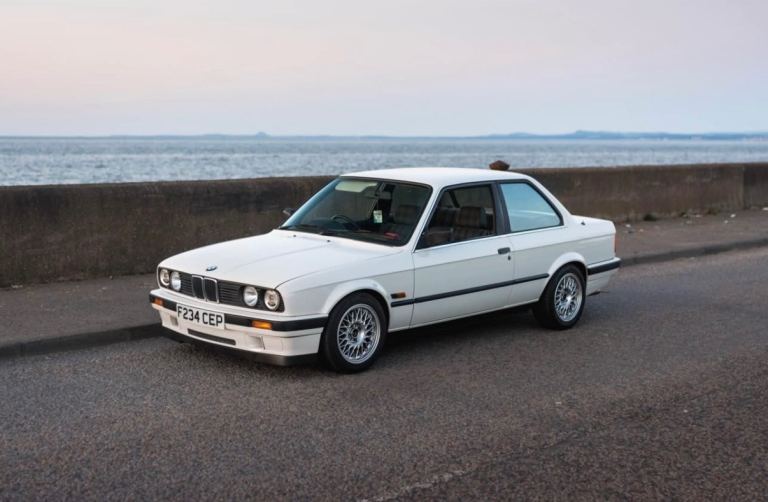 1989 BMW E30 325i 