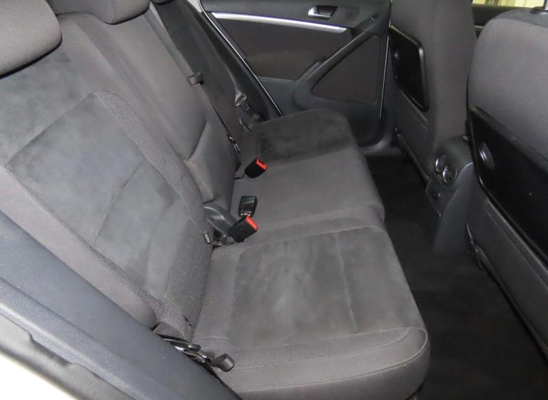 2015 Volkswagen Tiguan 2.0 TDi BlueMotion Tech Match 5dr [2WD] ESTATE DIESEL Manual