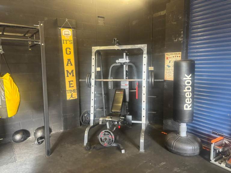 Multi-Gym Smith Machine and Reebok Punch Bag – Good Condition