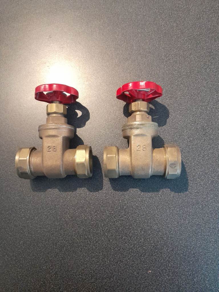 2 x 28mm KUTERLITE Brass Gate Valves