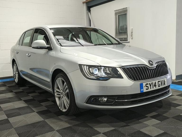 2014 Skoda Superb 2.0 TDI CR 140 Elegance 5dr HATCHBACK DIESEL Manual