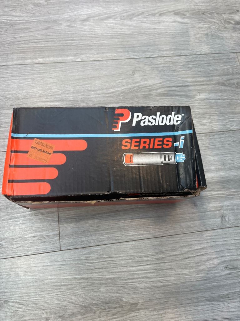 Paslode 141074 3.1 x 90mm Galv-Plus Ring Shank Nail Fuel Pack for 360XI, IM360CI + 1 Fuel Cells)