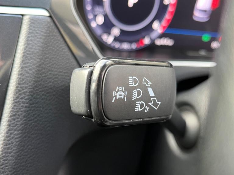  Volkswagen Tiguan 2.0 TDi 150 4Motion SEL 5dr DSG Diesel