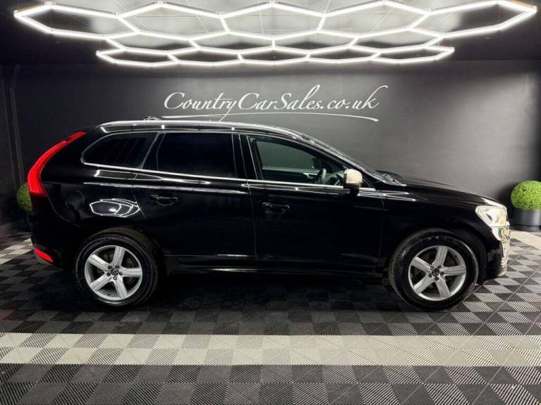 2017 Volvo XC60 2.0 T5 R-Design Lux Nav SUV 5dr Petrol Auto Euro 6 (s/s) (245 ps) ESTATE Petrol A...