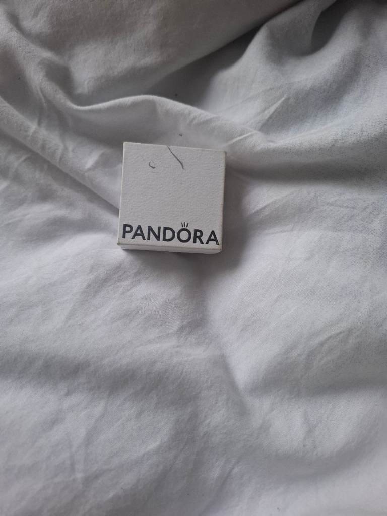 Pandora ring 