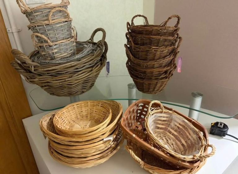 Huge job lot of baskets over 25 pieces varied sizes wicker willow and bread baskets