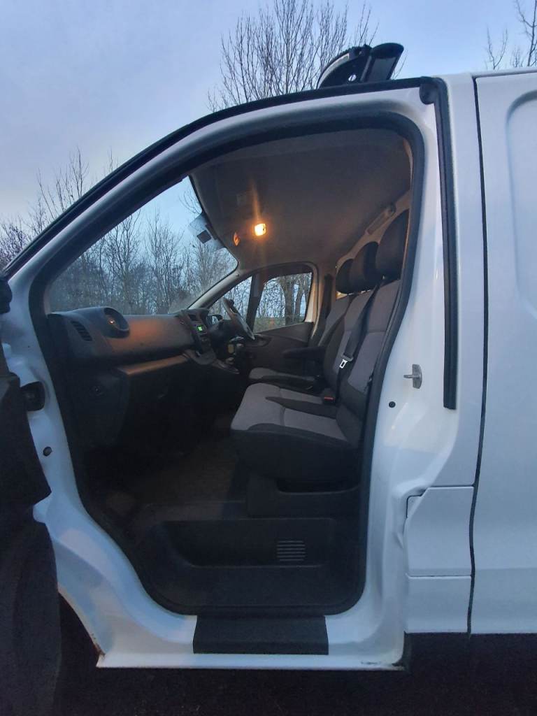 Vauxhall, VIVARO, Panel Van, 2016, Manual, 1598 (cc)