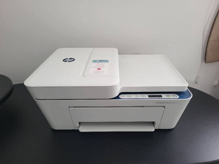 HP DeskJet Plus 4130 printer & 4 Ink cartridges (FULLY WORKING)