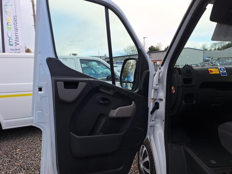 VAUXHALL MOVANO 2.3 CDTi 3500 White Manual Diesel 2018